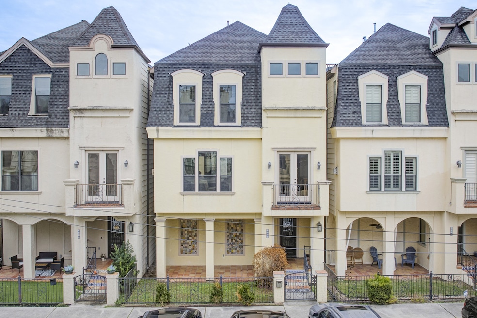 2308 Couch St, Houston, TX 77008 - photo 1