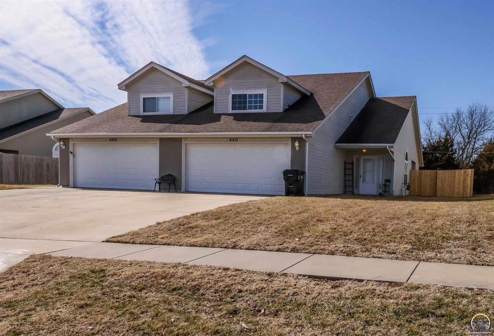 4413 SE Oakview Ln, Topeka, KS 66609 - photo 1