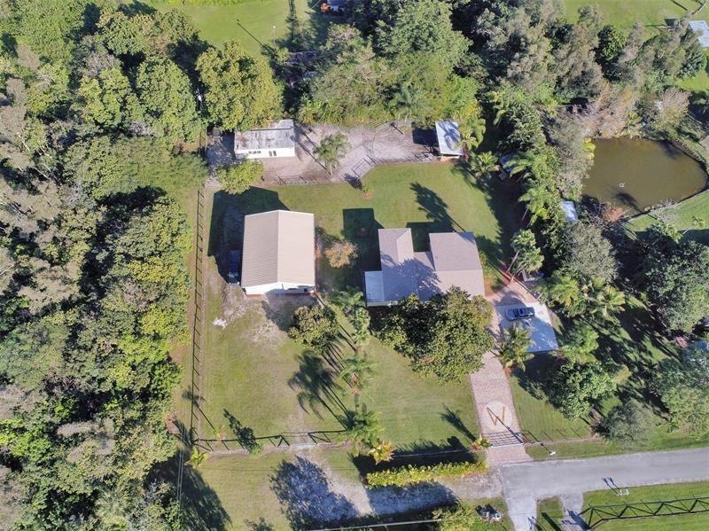 1600 SW 117th Ave, Davie, FL 33325 - photo 1