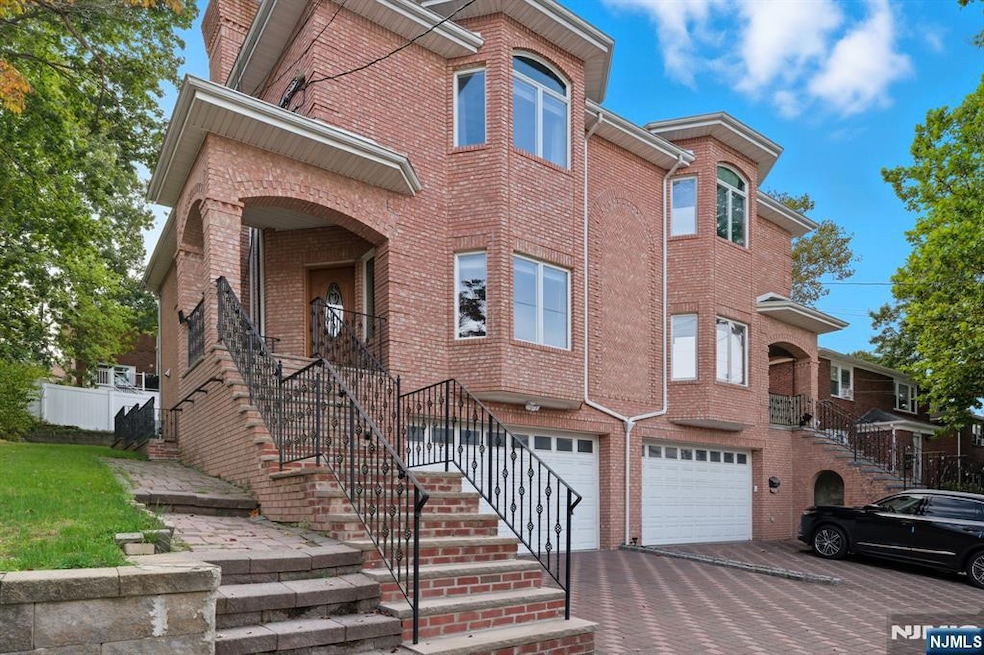 For Rent $4,800/month