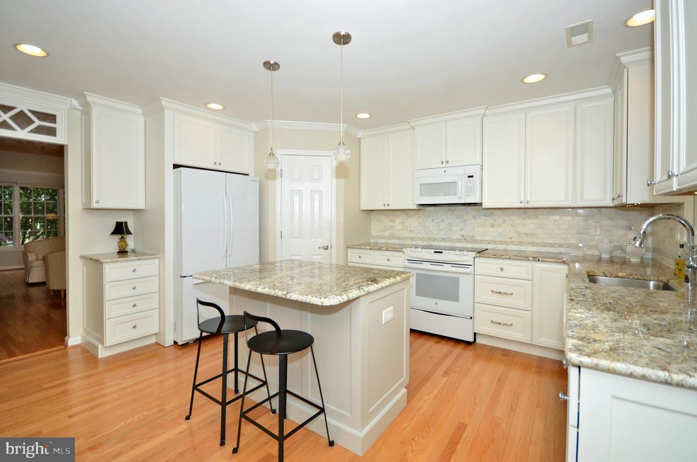 1034 Hidden Moss Dr, Cockeysville, MD 21030 - photo 1