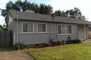 1004 3rd St, Redding, CA 96002 - photo 1