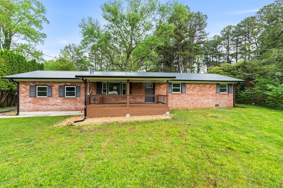 306 Rogers Dr, Manchester, TN 37355 - photo 1