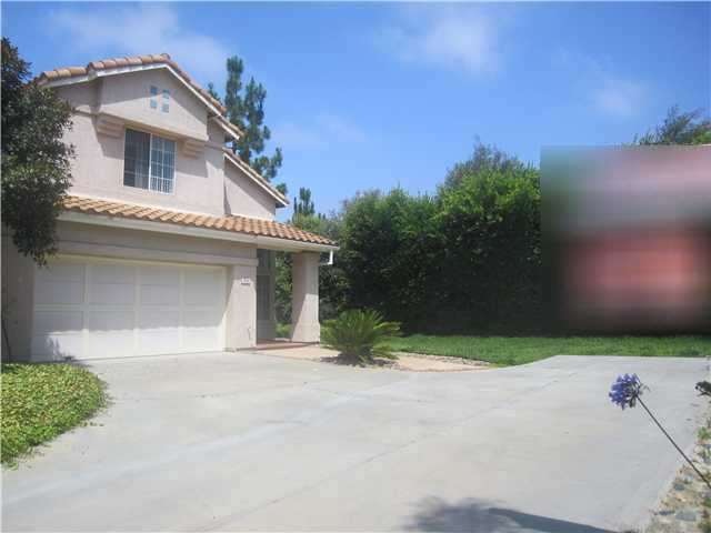End of cul de sac with extra long driveway