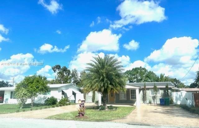 7833 Madeira St, Miramar, FL 33023 - photo 1