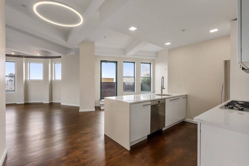 40 Fay St unit 606, Boston, MA 02118 - photo 1