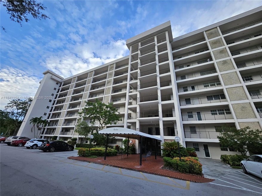 3250 N Palm Aire Dr unit 710, Pompano Beach, FL 33069 - photo 1