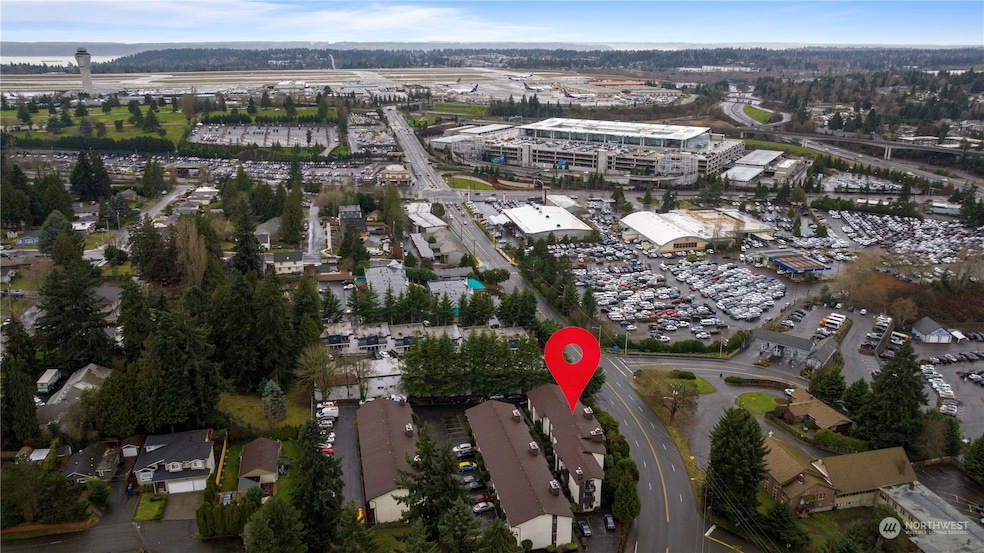 3505 S 160th St unit B3, Seatac, WA 98188 - photo 1