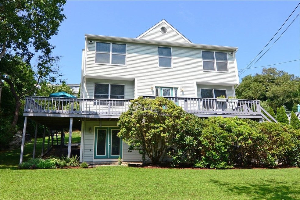 127 Crest Ave, Wakefield, RI 02879 - photo 1