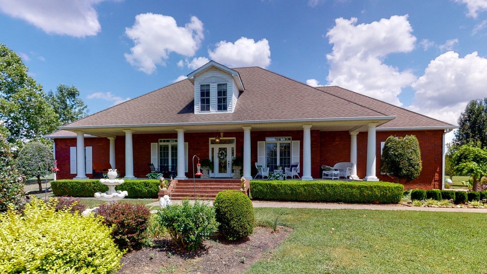 251 Adams Ln, Bell Buckle, TN 37020 - photo 1