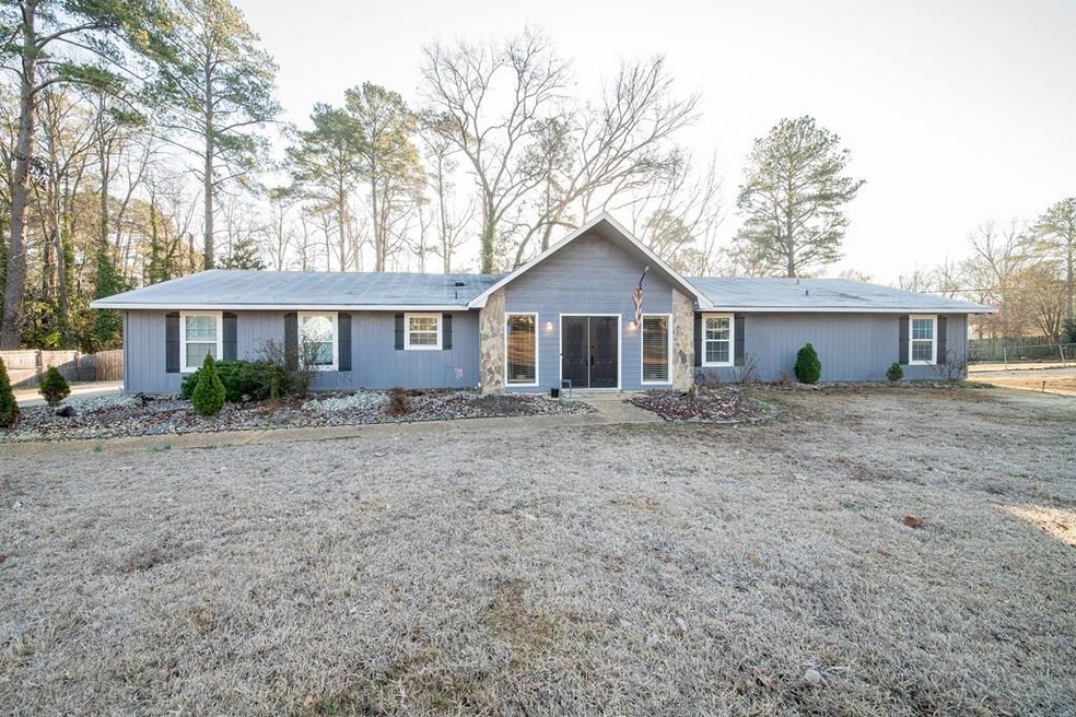 5375 Pine Needle Dr, Columbus, GA 31907 - photo 1