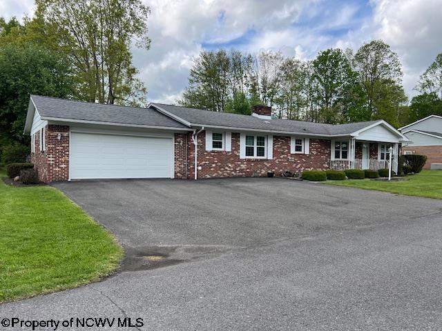 Under Contract $299,000 • Co-Listing Agent