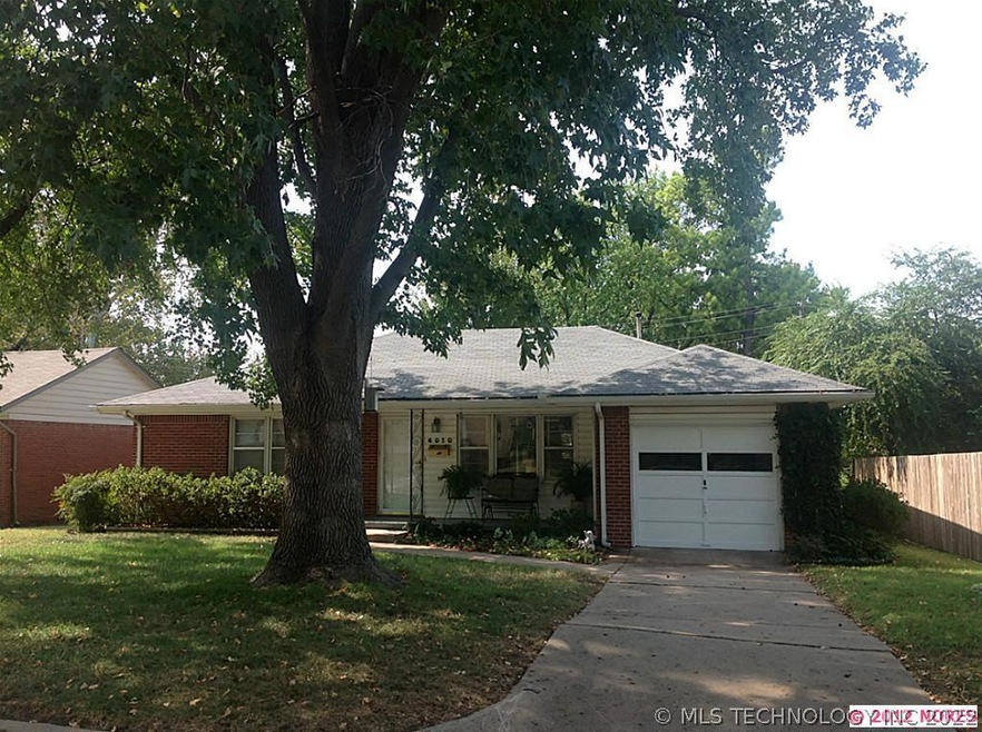 Charming 3 bedroom, 1.5 bath, brick, 1 story tradi