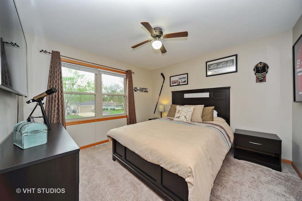 3616 Sigwalt St, Rolling Meadows, IL 60008 - photo 1