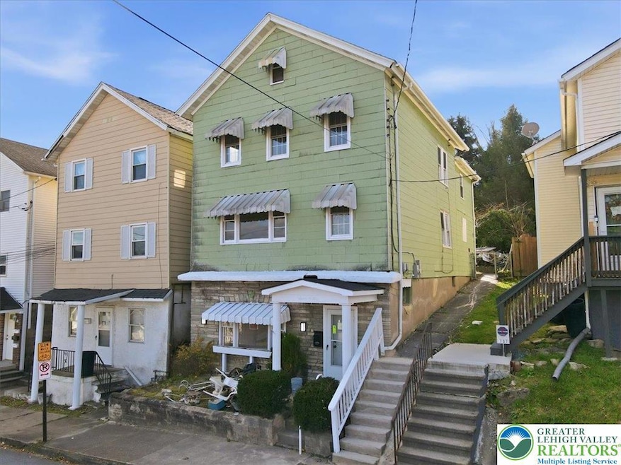 705 Hampton St, Scranton, PA 18504 - photo 1