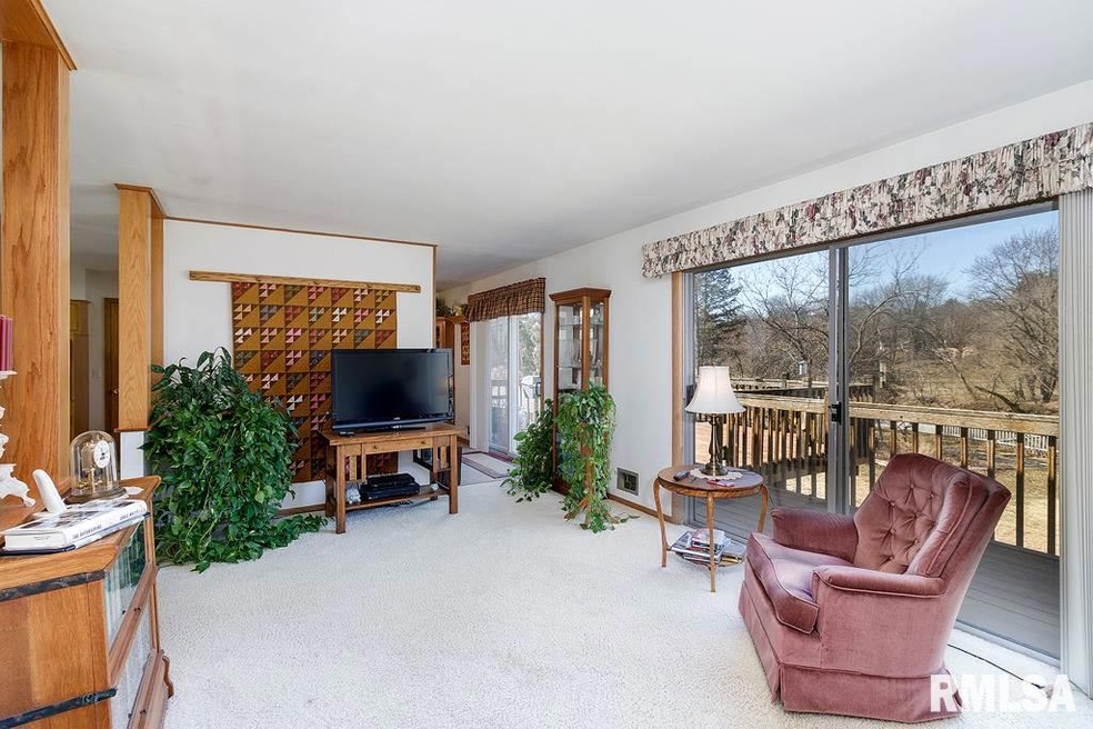 2316 Olympia Dr, Bettendorf, IA 52722 - photo 1