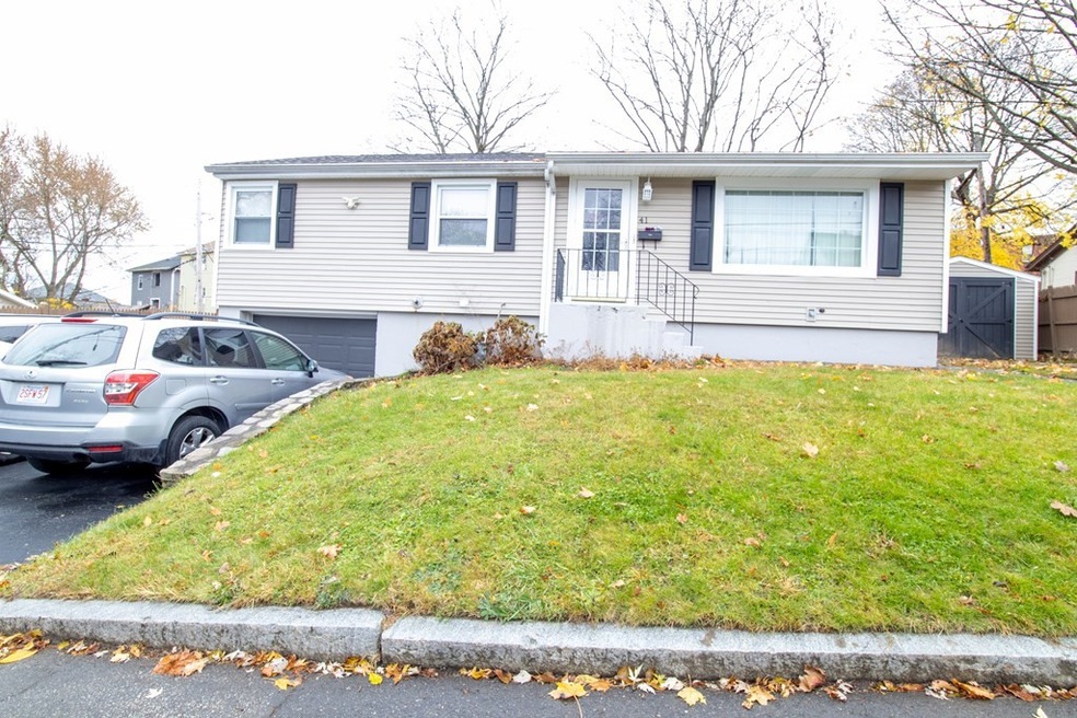 41 Dell Ave, Worcester, MA 01604 - photo 1