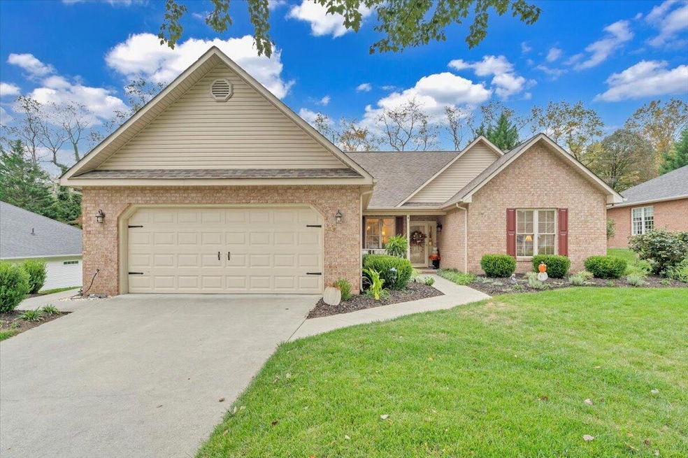 Pending $407,950 • Co-Listing Agent