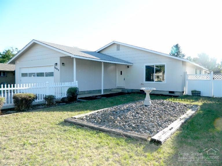 2405 SW 30th St, Redmond, OR 97756 - photo 1