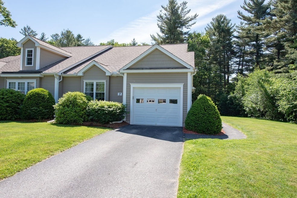 7 Meditation Ln, Lancaster, MA 01523 - photo 1