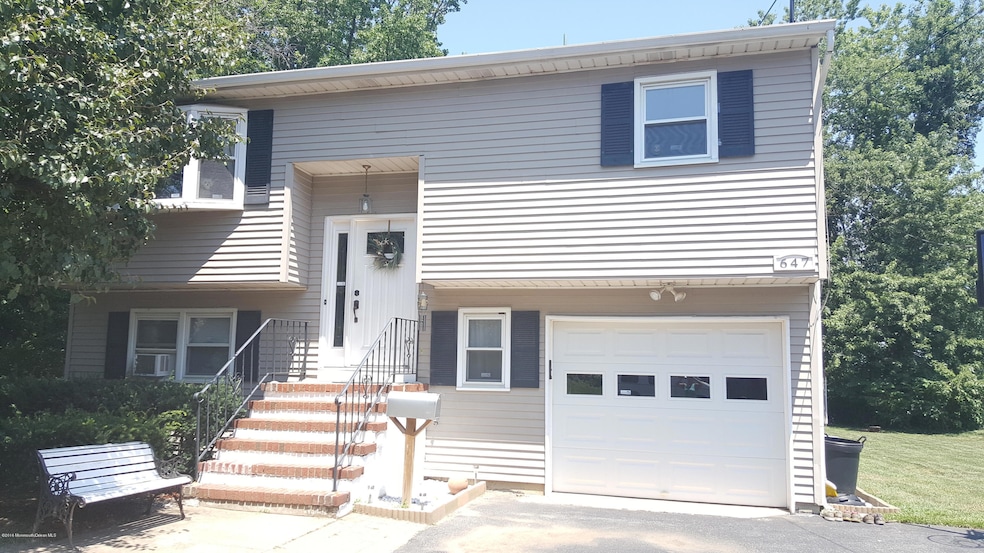 647 Center Ave, North Middletown, NJ 07748 - photo 1