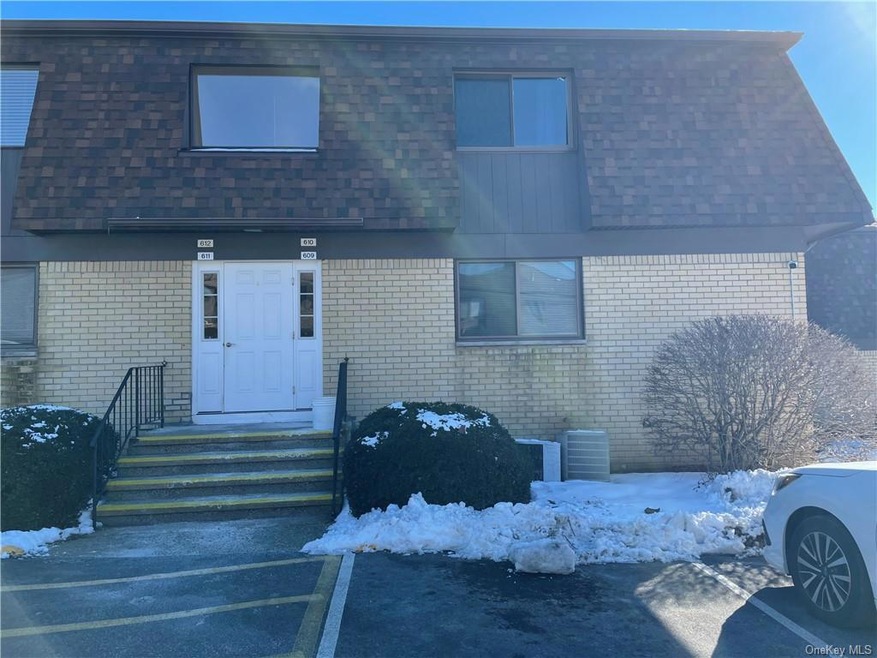 610 Cherry Hill Dr, Poughkeepsie, NY 12603 - photo 1