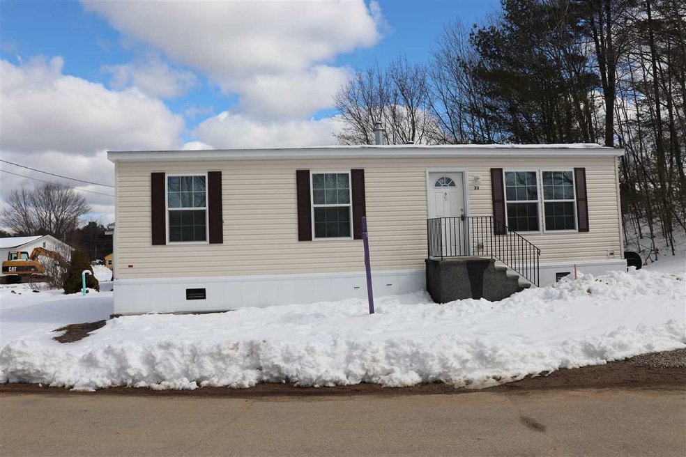 22 Clubhouse Ln, Rochester, NH 03867 - photo 1