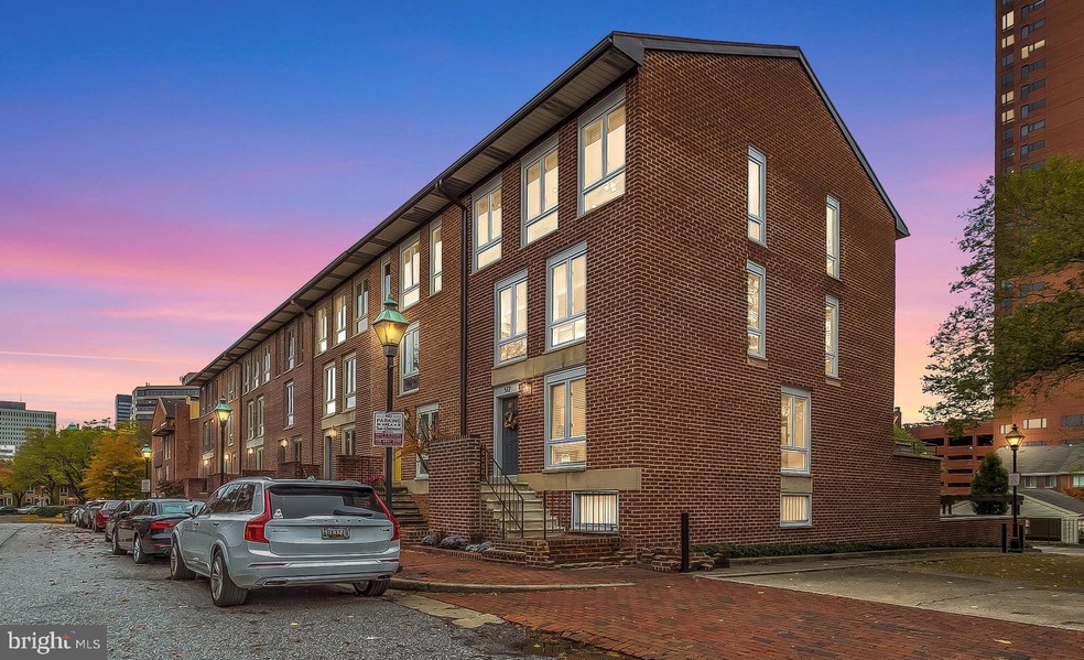 517 S Hanover St, Baltimore, MD 21201 - photo 1