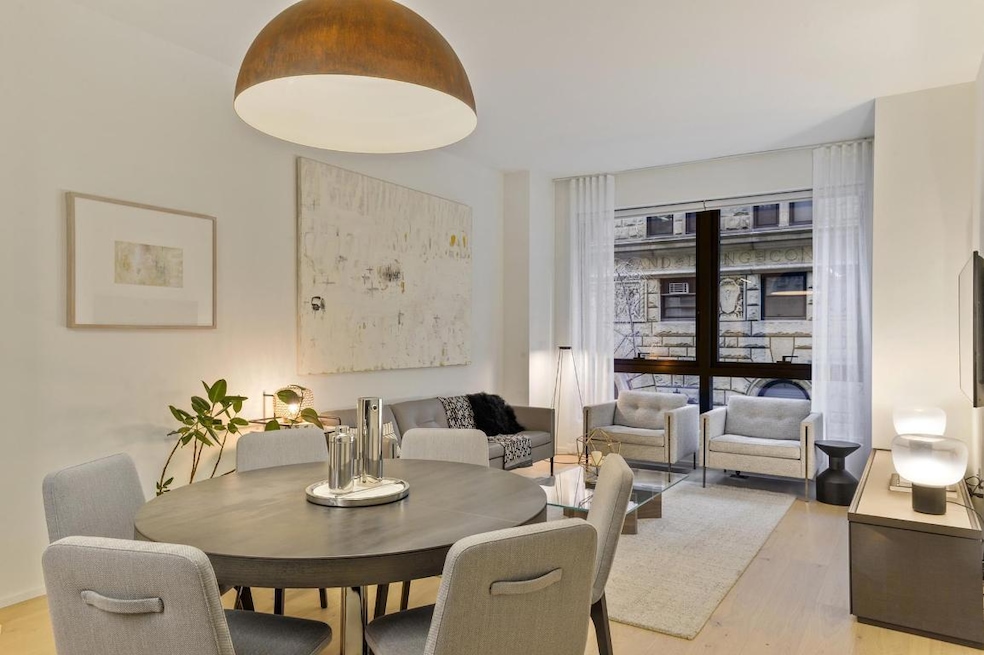 Sold $3,110,000 • Co-Listing Agent