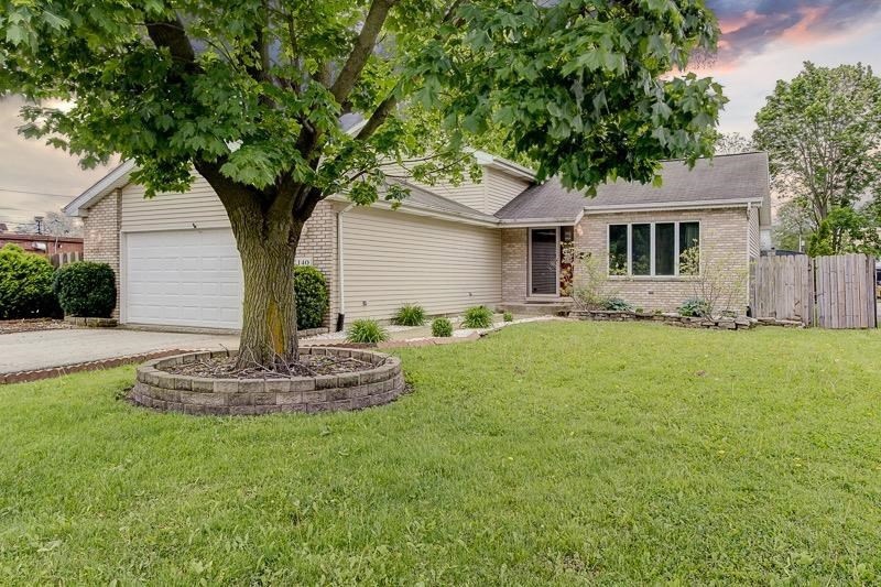 140 Matteson St, Dyer, IN 46311 - photo 1