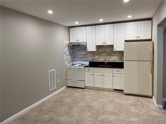 128 Brown St unit 1, West Haven, CT 06516 - photo 1