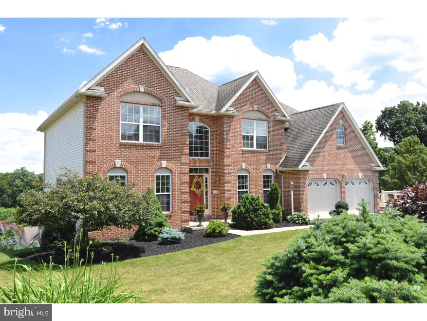 701 Wolfe Ln, Mohnton, PA 19540 - photo 1