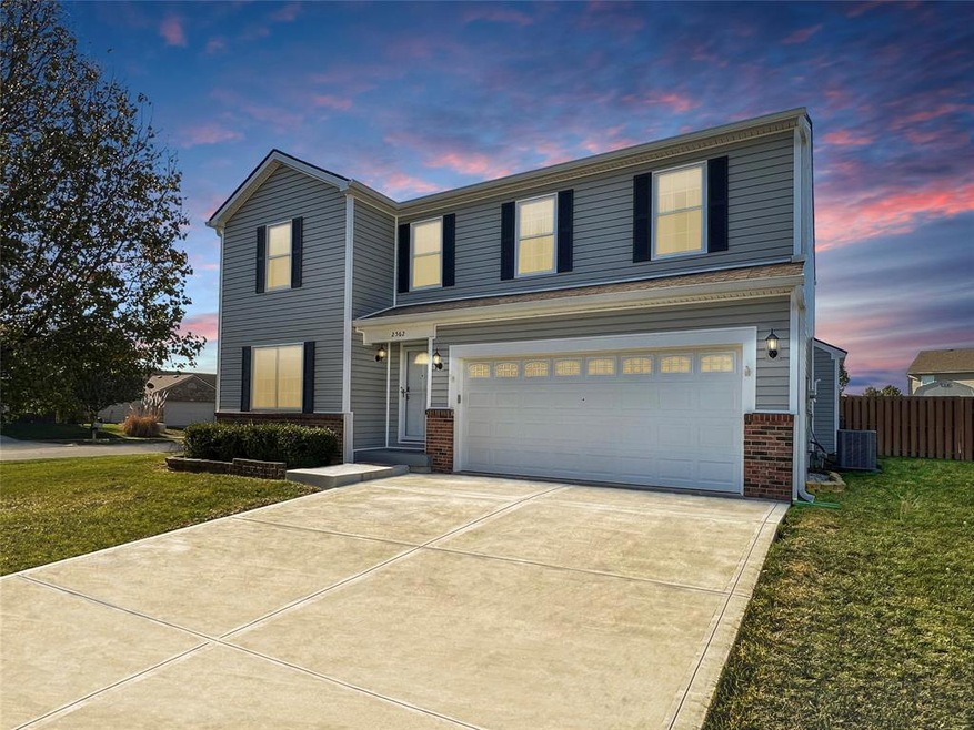 2562 Joust Dr, Greenwood, IN 46143 - photo 1