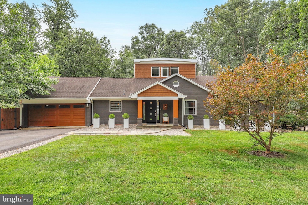 7902 Carteret Rd, Bethesda, MD 20817 - photo 1