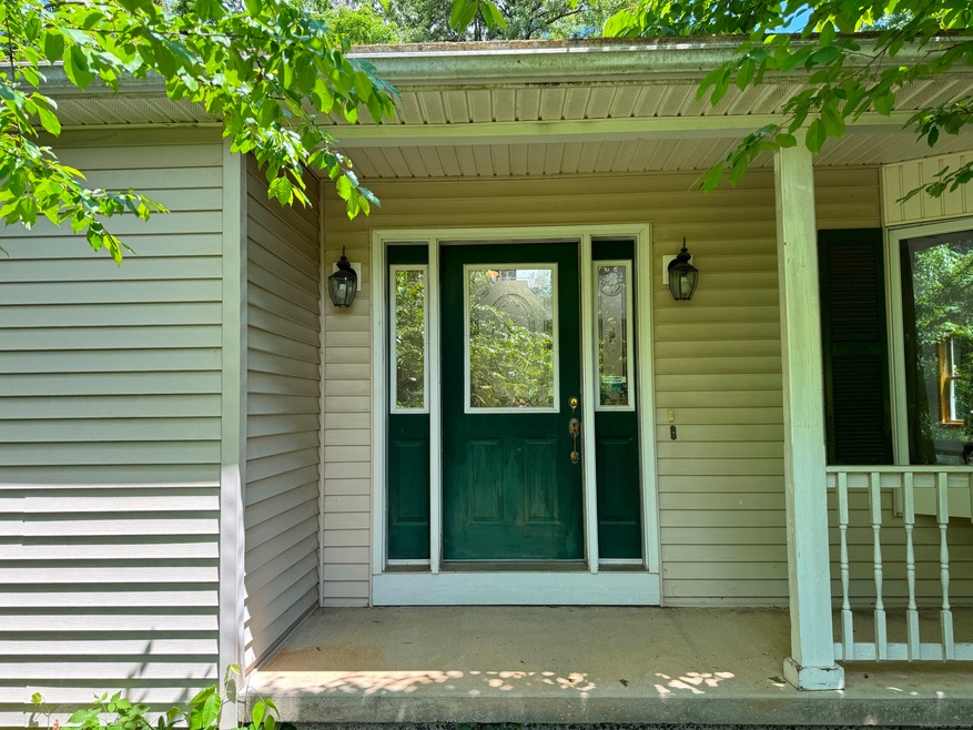 61 Thrall Rd, Broad Brook, CT 06016 - photo 1