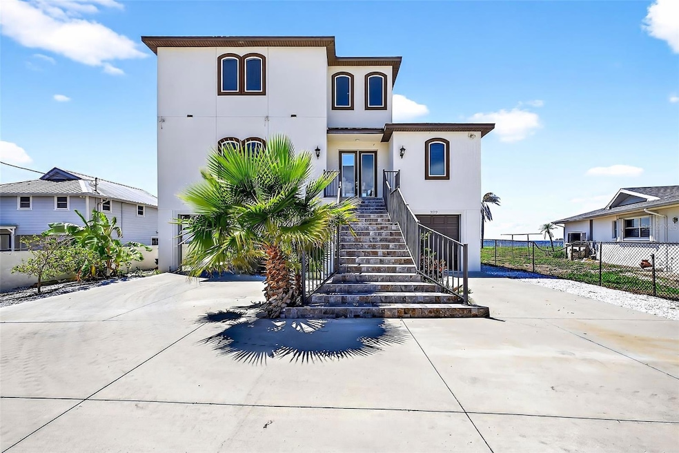 Front view of home