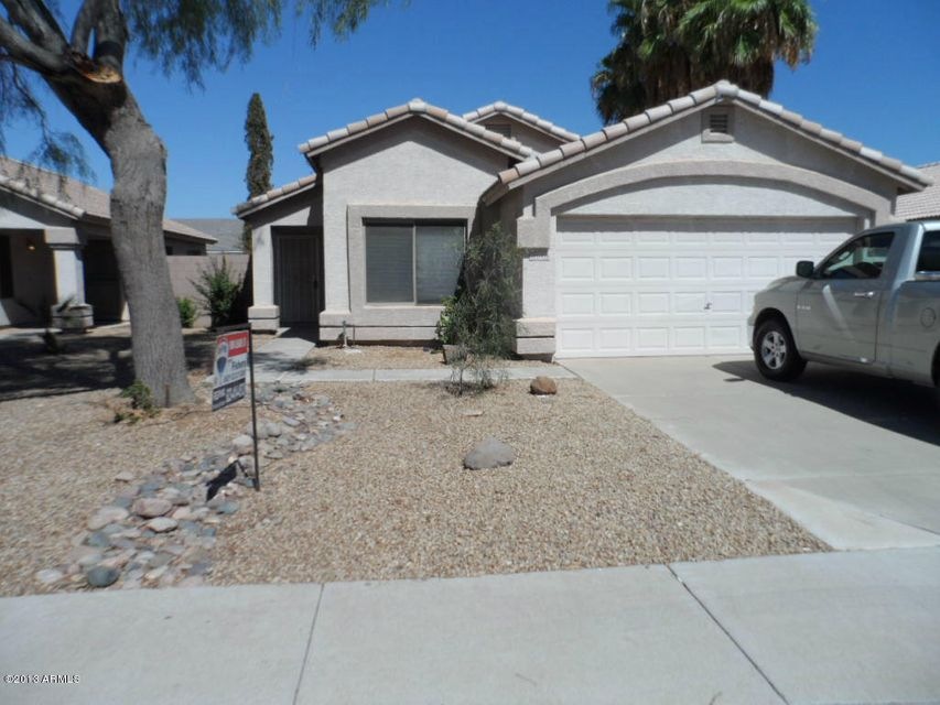 3BD/2 BTH NEW PAINT AND CARPET