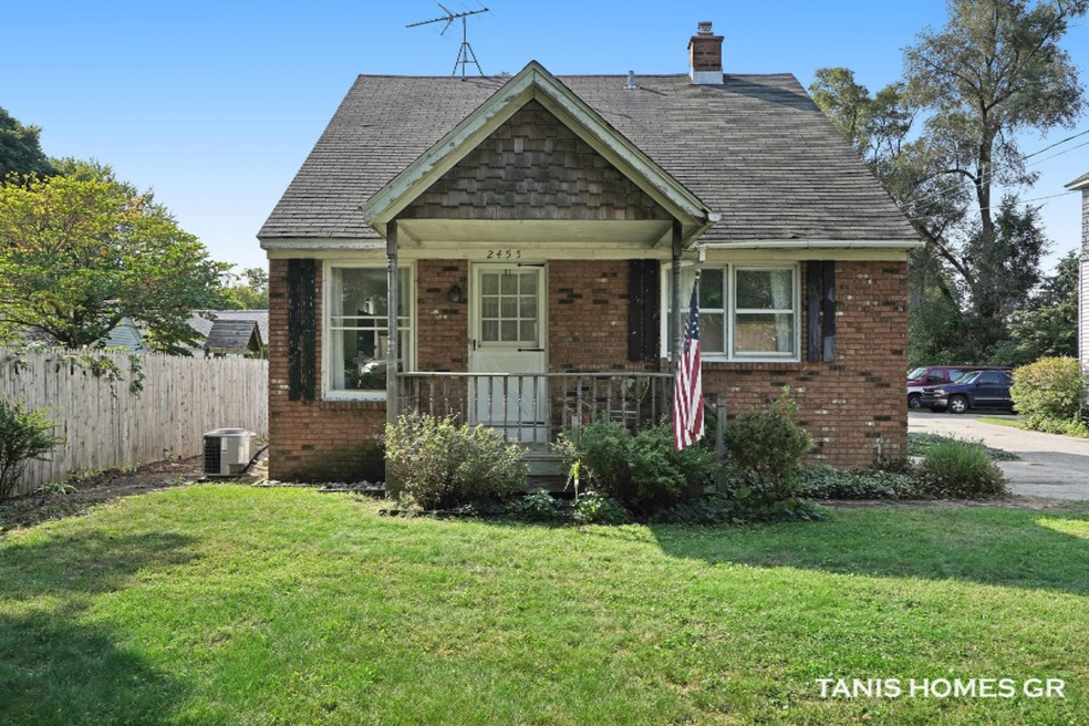 2455 Donahue Court SW