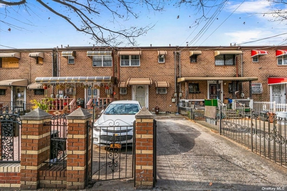 Sold $610,000 • Co-Listing Agent