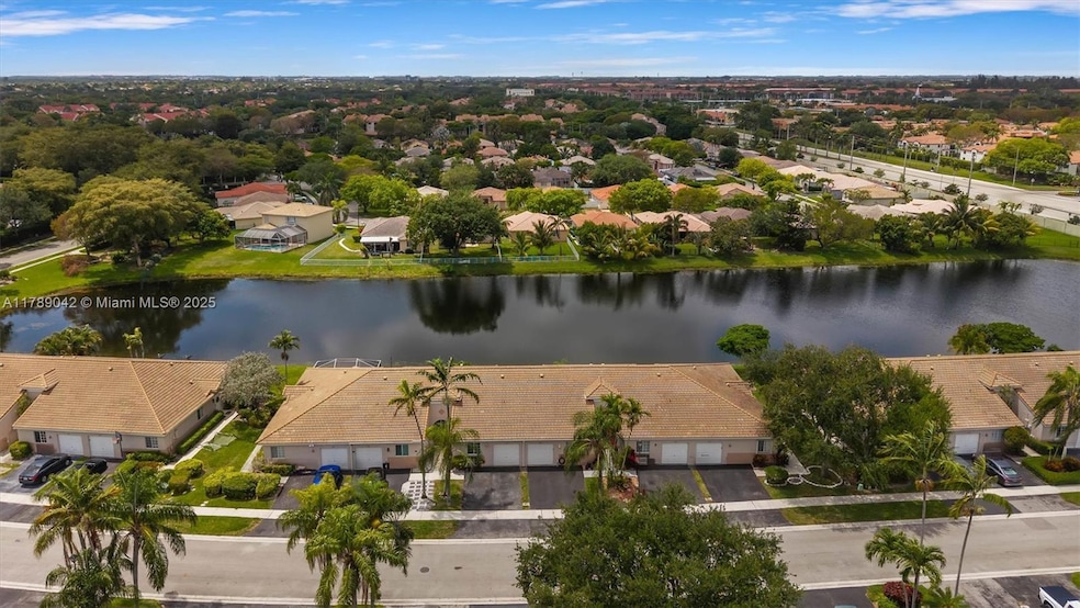 1830 SW 118th Ave, Miramar, FL 33025 - photo 1