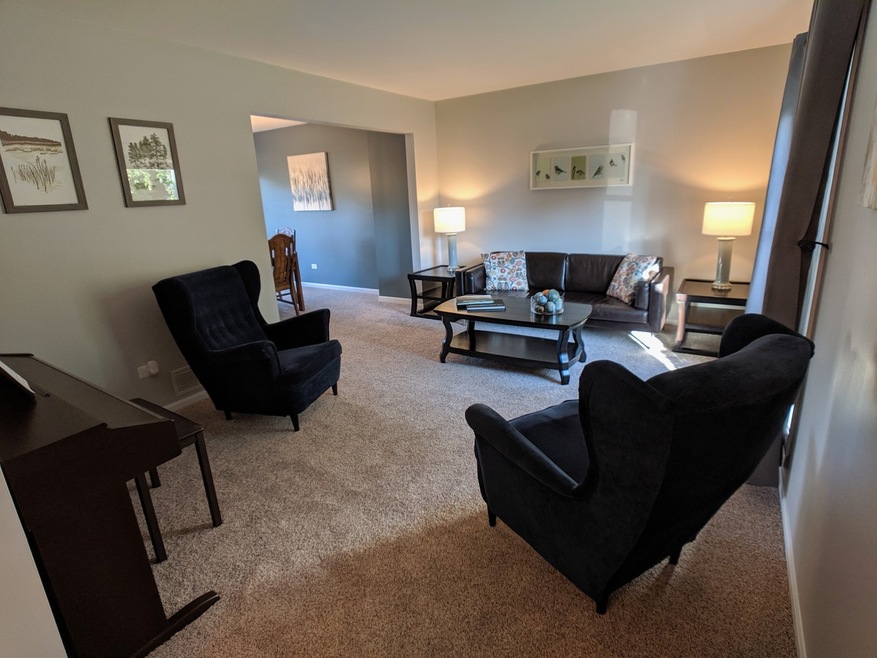 2120 Cumberland Pkwy, Algonquin, IL 60102 - photo 1