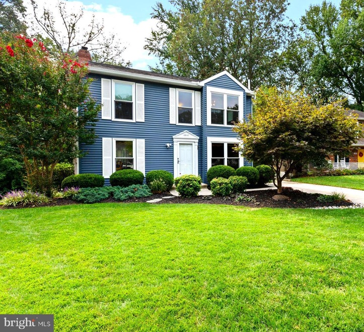 6847 Littlewood Ct, Sykesville, MD 21784 - photo 1