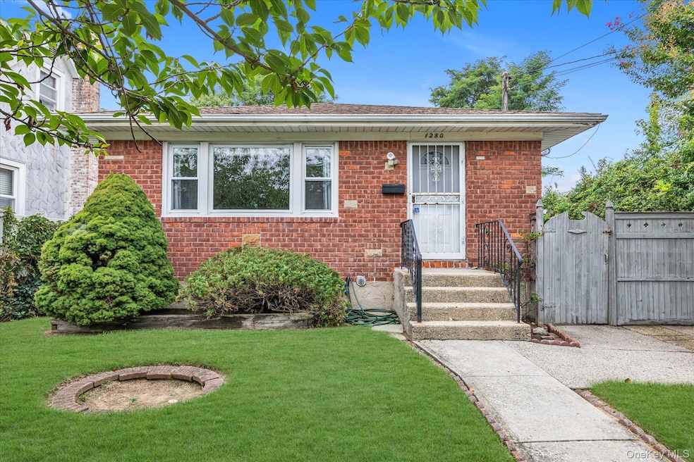 Pending $625,000 • Co-Listing Agent