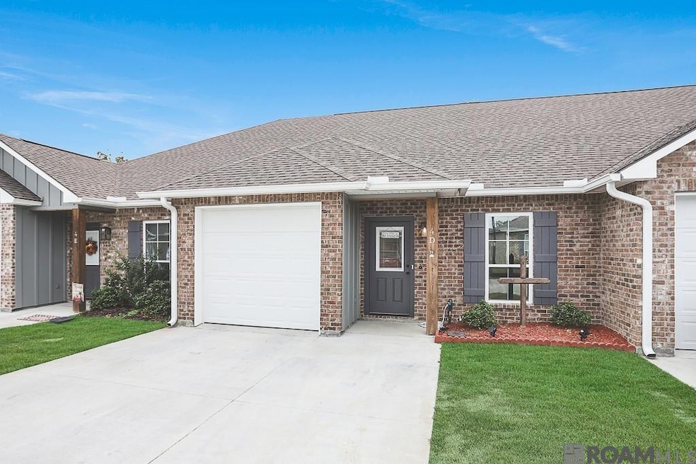 8065 Lockhart Rd unit 4D, Denham Springs, LA 70726 - photo 1