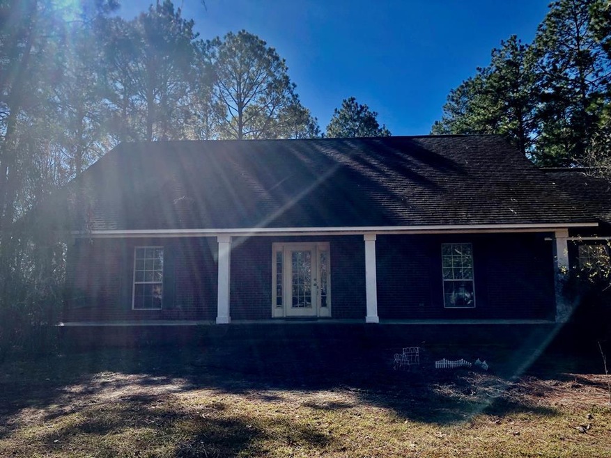 215 Slash Pine Dr, Broxton, GA 31519 - photo 1