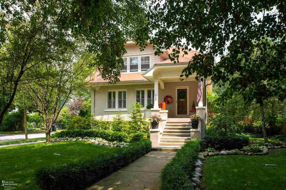 808 Rivard Blvd, Grosse Pointe, MI 48230 - photo 1