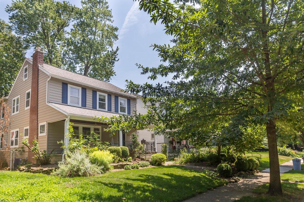 852 S Cassingham Rd 01