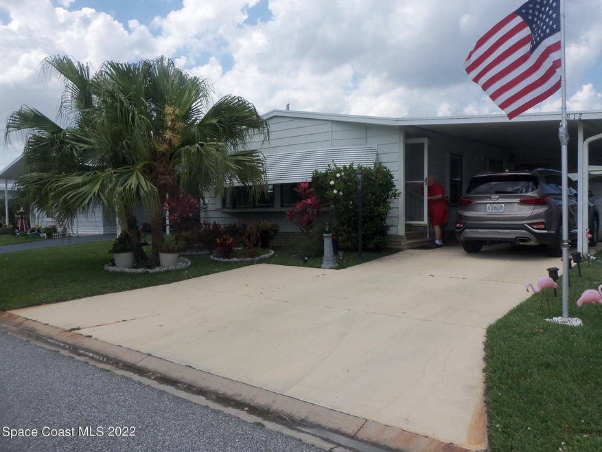 812 Hyacinth Cir, Sebastian, FL 32976 - photo 1