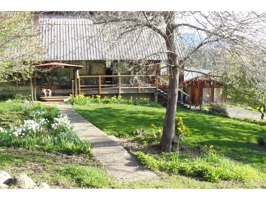 35901 Valley View Ln, Halfway, OR 97834 - photo 1