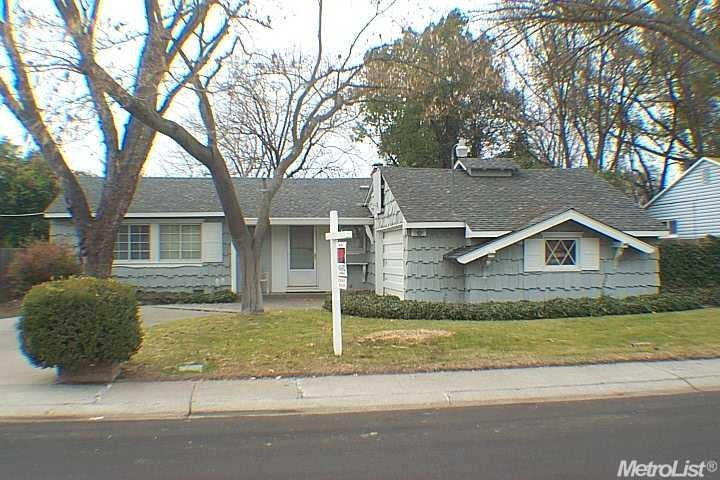 7618 Circle Pkwy, Sacramento, CA 95823 - photo 1